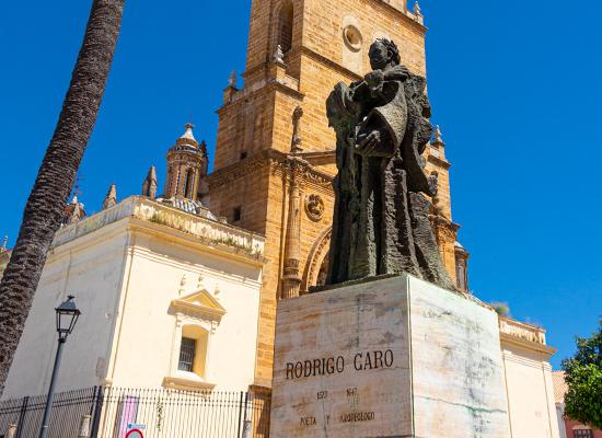 Monumento a Rodrigo caro - estatua - Que ver en Utrera - Utrera en un dia - que hacer en utrera - viajes de un dia - blog de viajes - simples viajeros