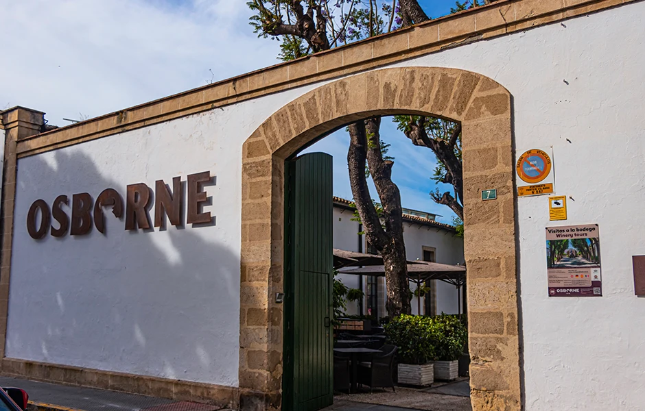 bodegas de osborne - que ver en el puerto de santa maria cadiz