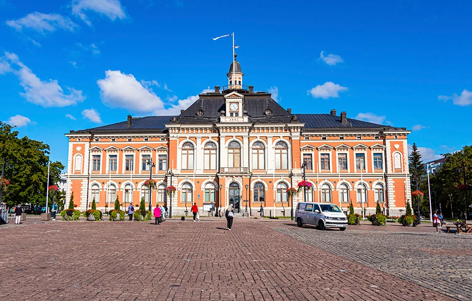 kuopio city hall - que ver en kuopio finlandia - simples viajeros