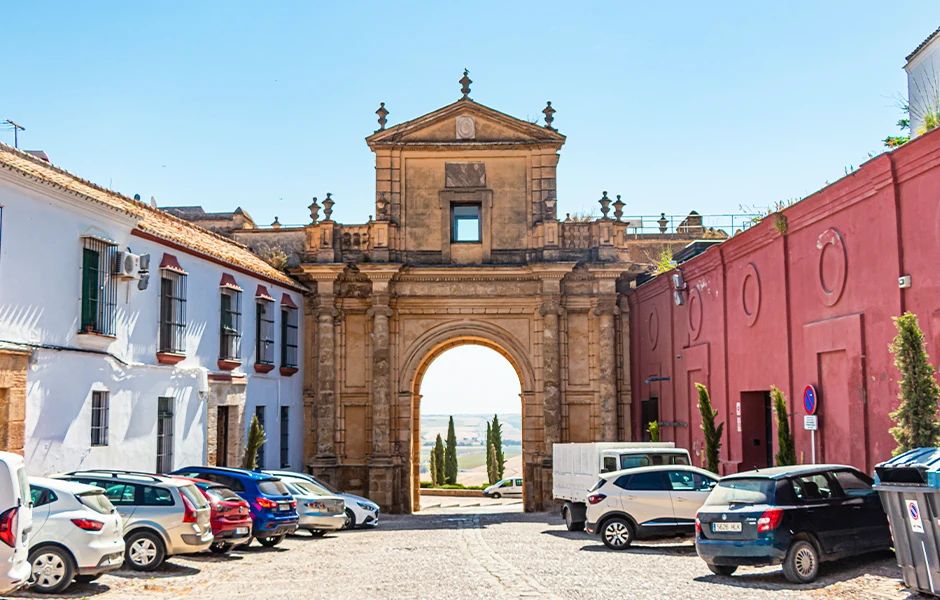 puerta de cordoba carmona - que ver en carmona